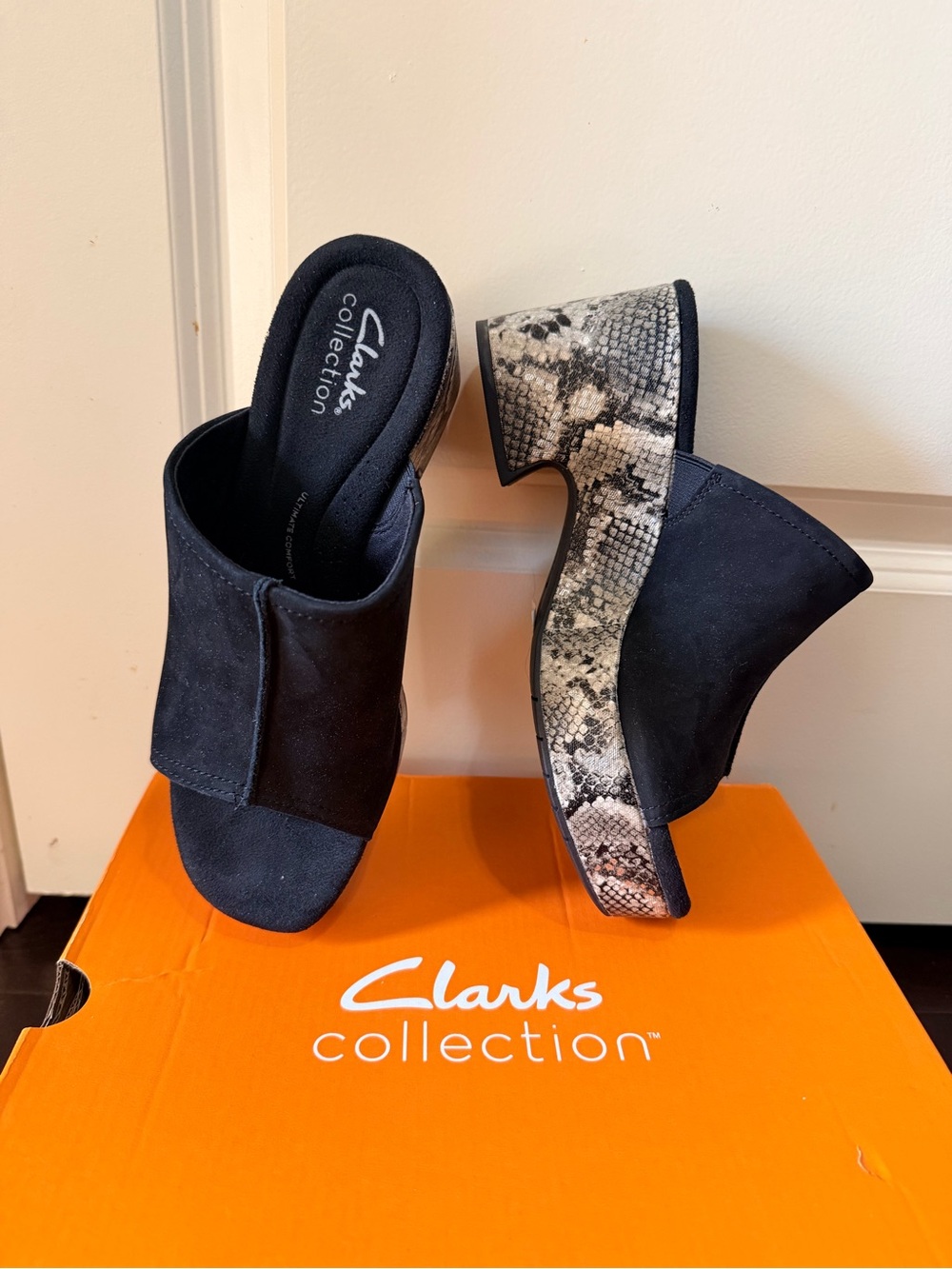 Clark Sandal Size 7.5